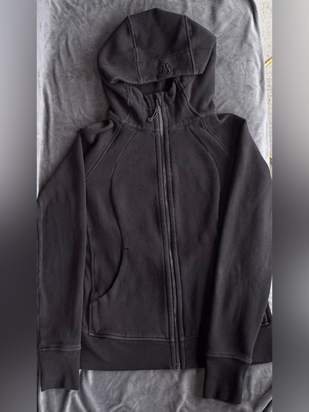 Lululemon Scuba Full-Zip Hoodie Black Size 8 Cotton EUC - Picture 2 of 5
